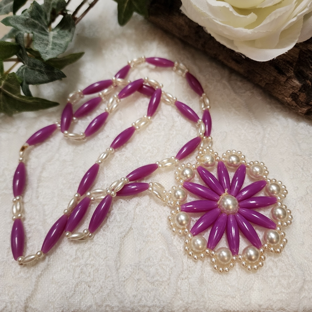 Vintage Boho Purple Lavender Beaded Flower Necklace With Faux Pearl Beads